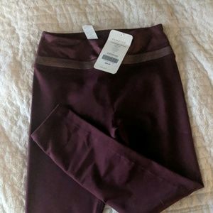 NWT Kelly Rowland line fabletics workout leggings